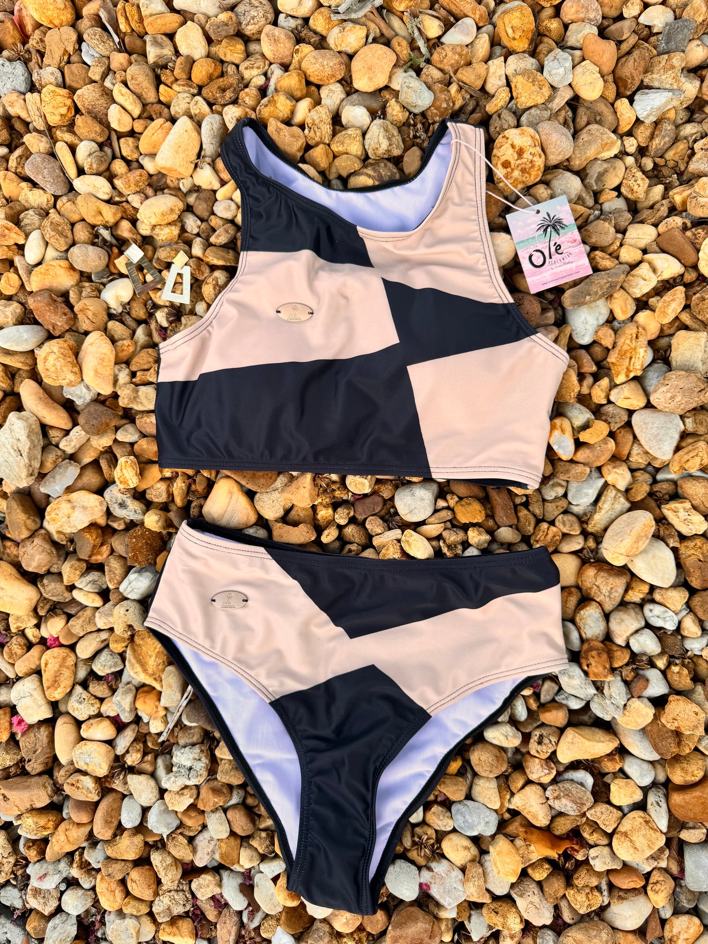 Off-shoulder set